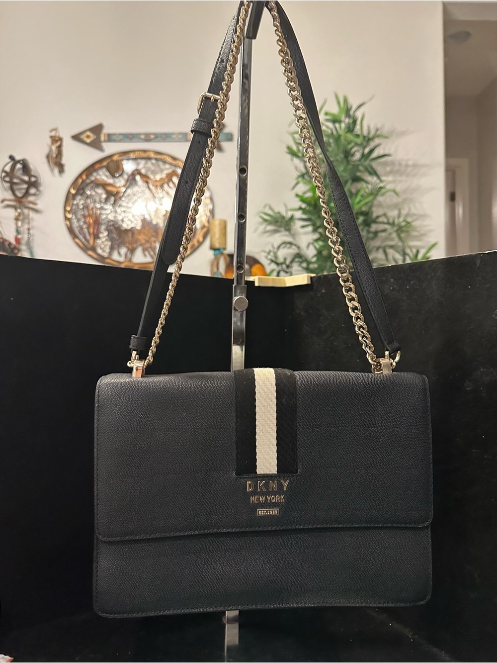 DKNY #209 Liza Medium Flap Crossbody / Shoulder Bag